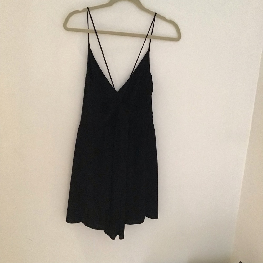 💕3/$20 💕 Zara romper